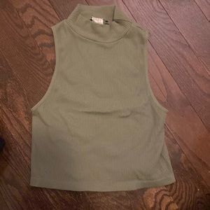 OLIVE COLOR ZARA CROPPED TOP